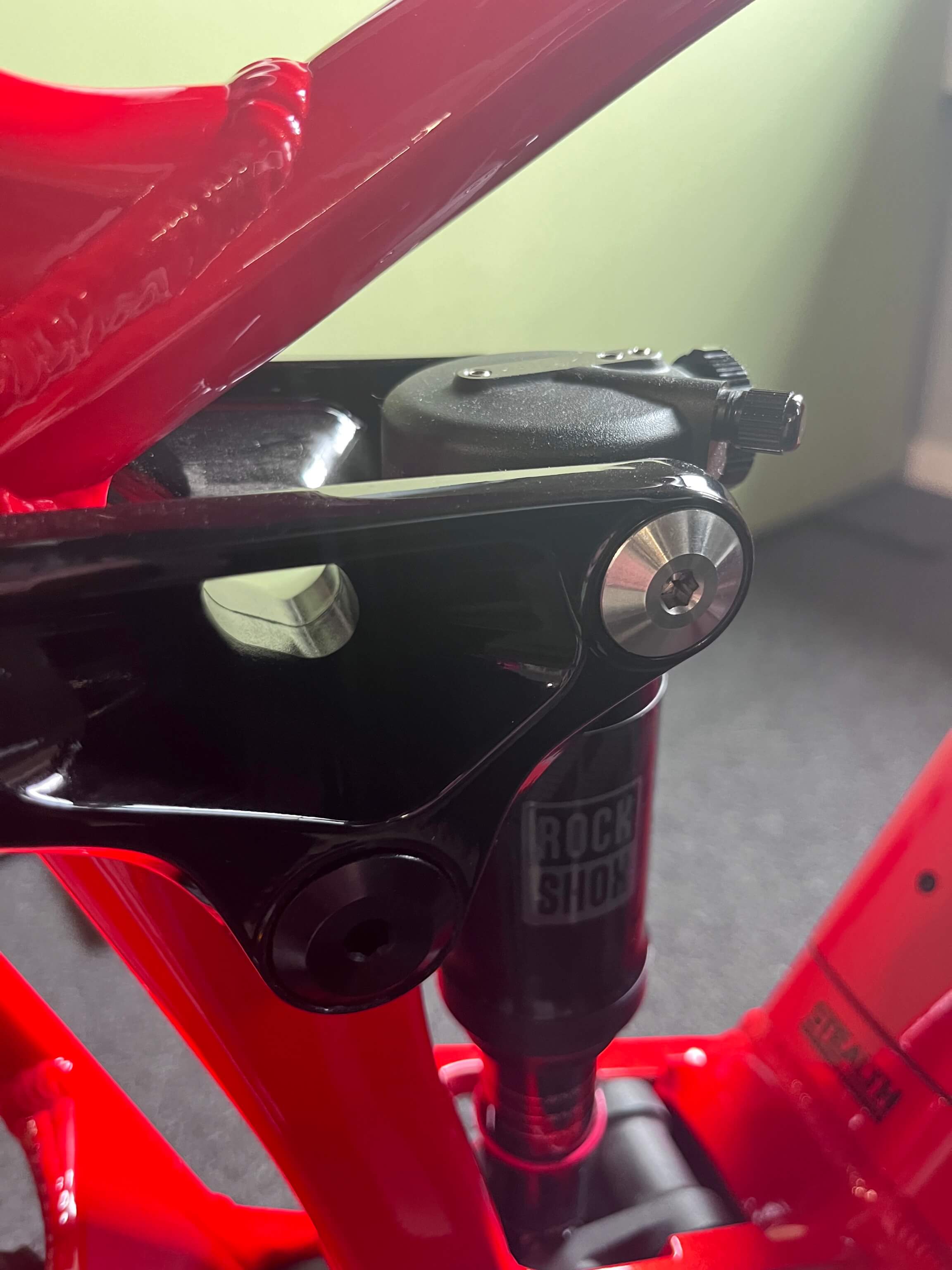 Mondraker Chaser 29 Flame Red | Abweichende Spezifikationen