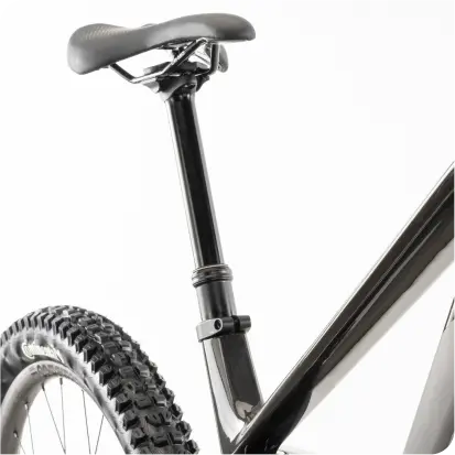Produktdetailfoto eines Raymon Arirok Ultra Carbon E-MTB Fully Sattelstütze