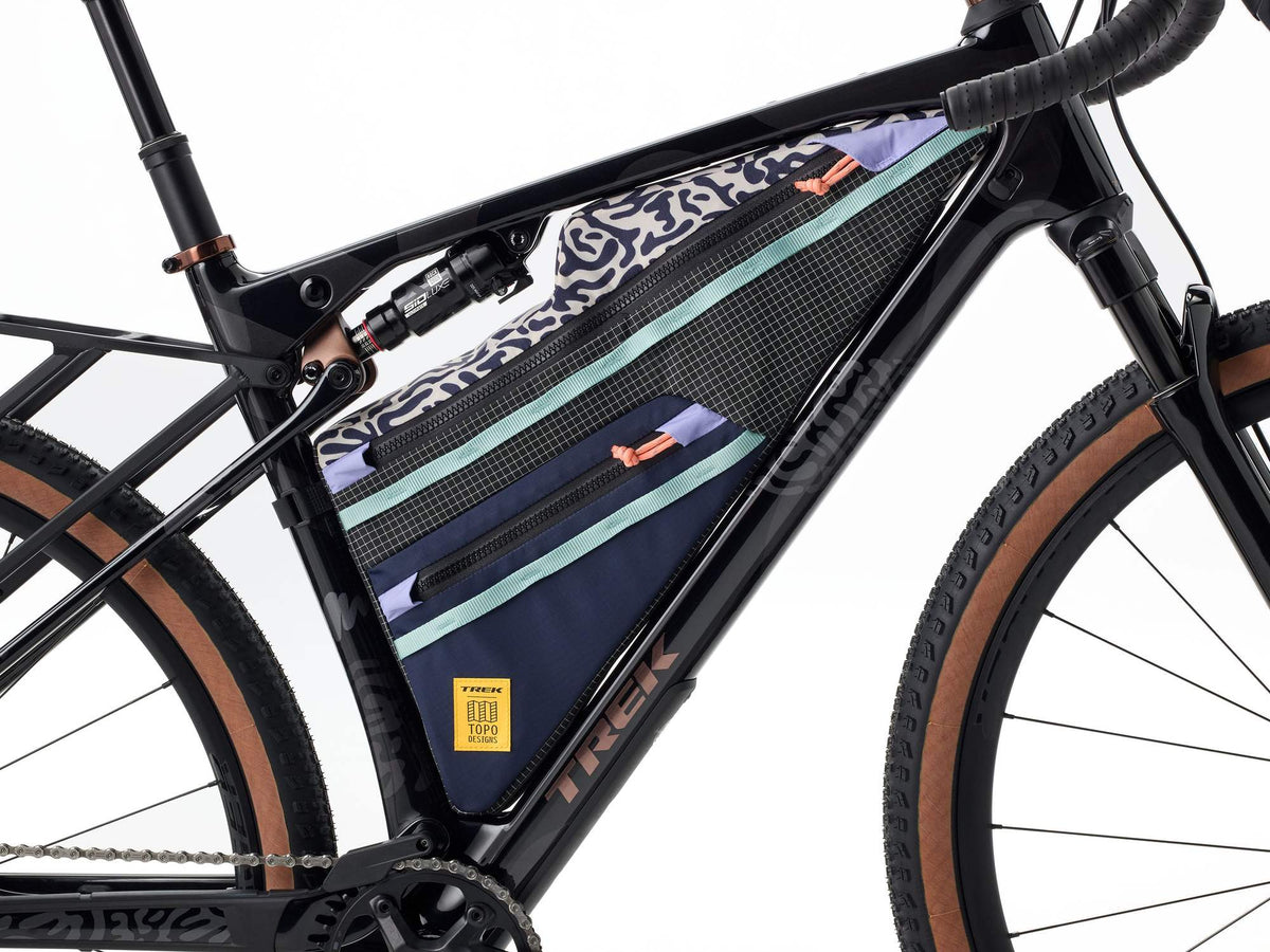 Topo Designs CheckOUT Rahmentasche - Liquid-Life #Wähle Deine Farbe_Black/Light Blue