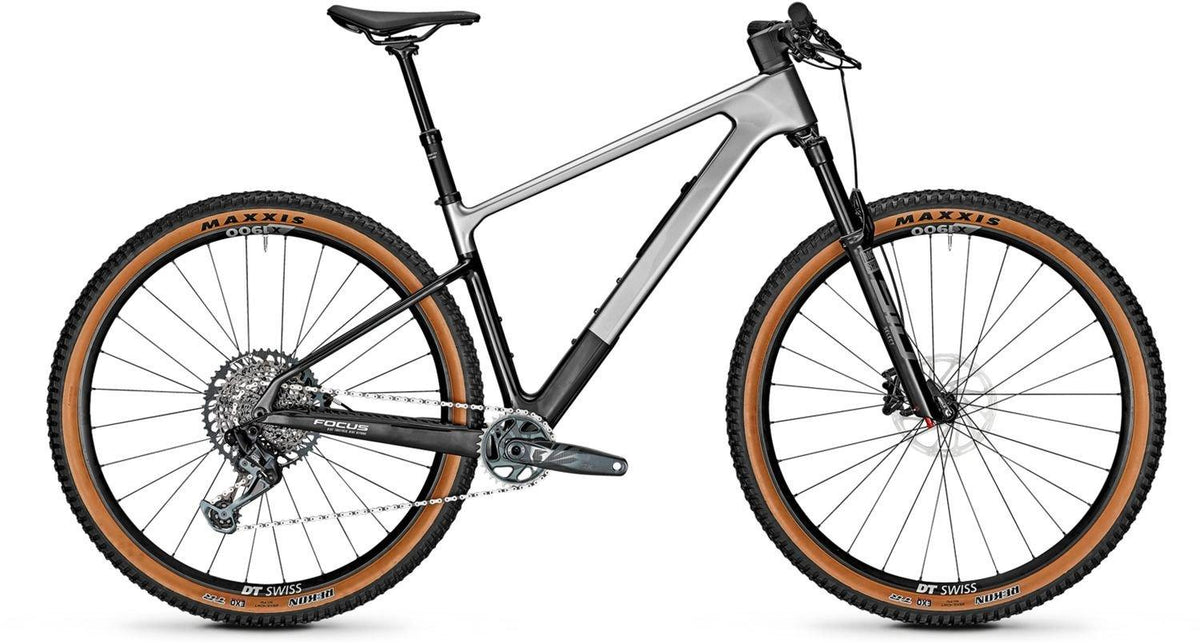 Focus Raven 8.9 Silver / Carbon raw