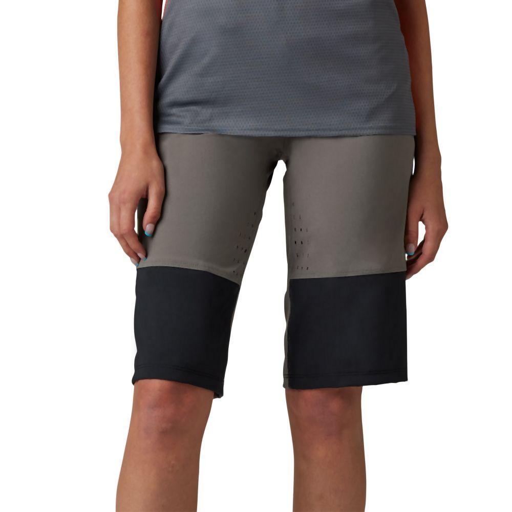 Fox W Defend Short Race 2023 - Liquid-Life #Wähle Deine Farbe_Pewter