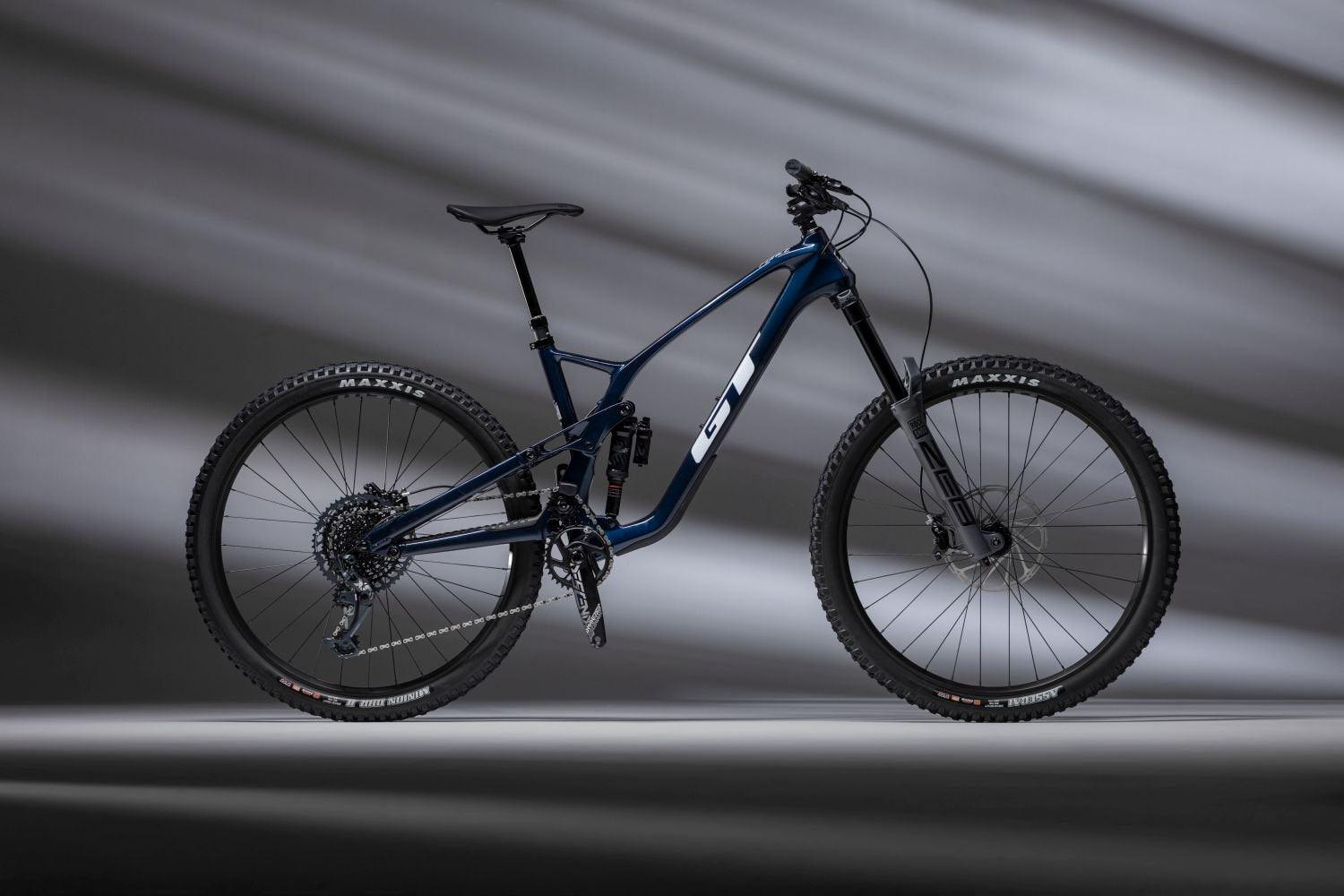 GT Bicycles Force Carbon Pro LE - Liquid-Life