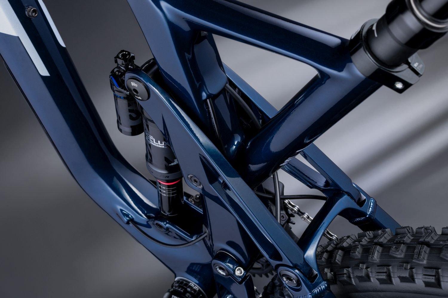 GT Bicycles Force Carbon Pro LE - Liquid-Life