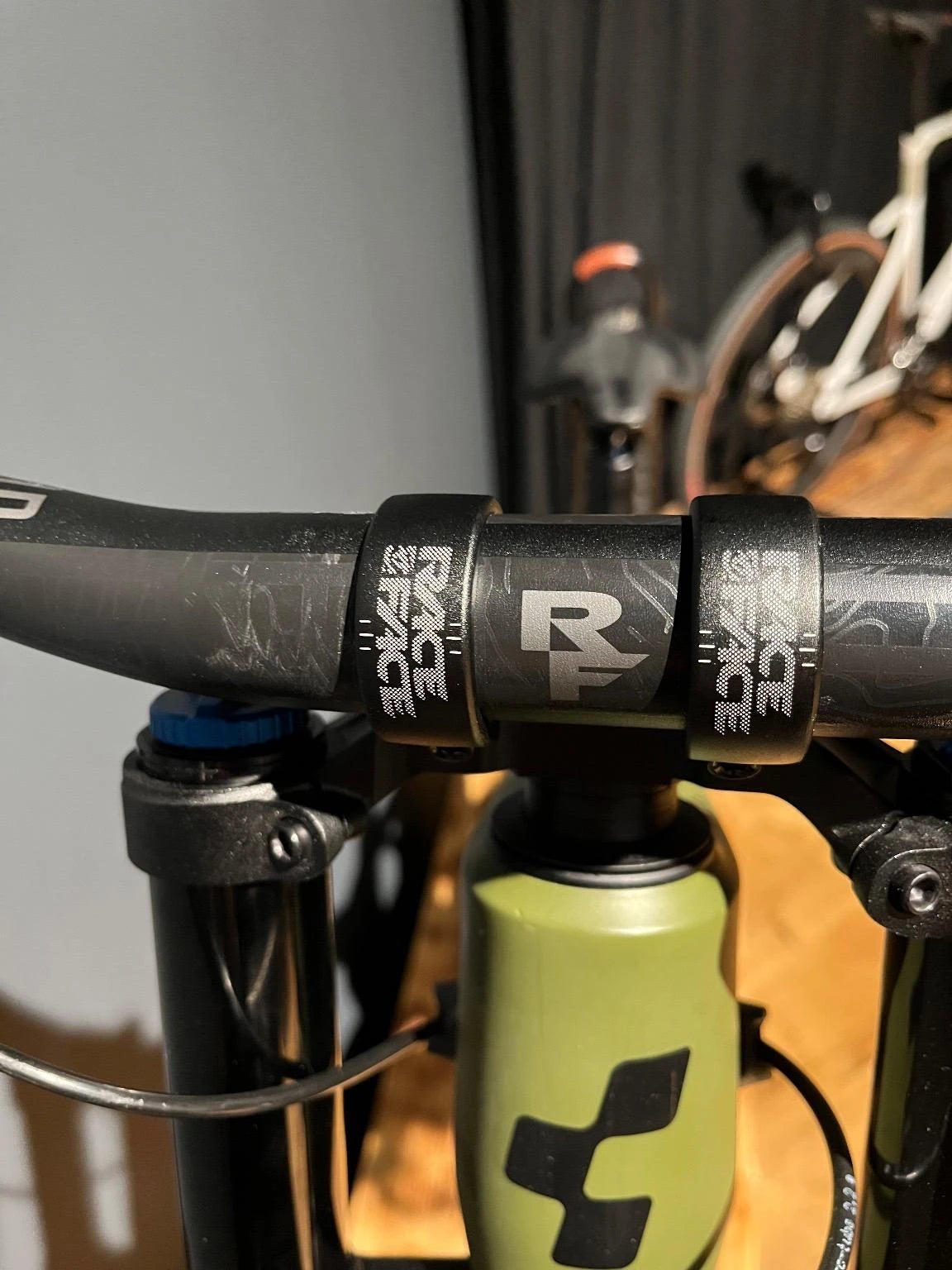 Cube TWO15 Detailfotos