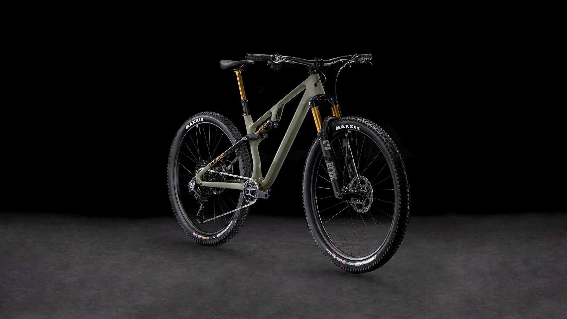 Cube AMS ONE11 C:68X TM 29, Modell mit Fox Federgabel und Maxxis Reifen, für Trail- und Offroad-Enthusiasten.